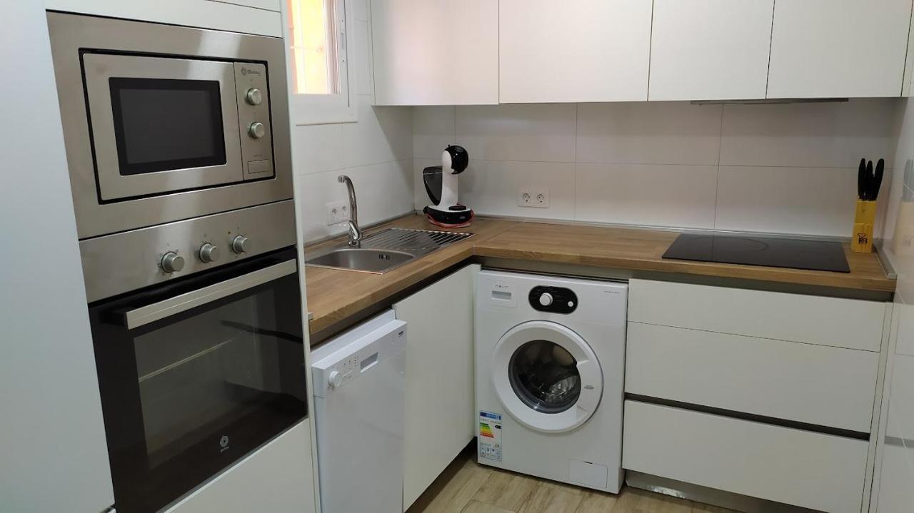 Coqueto Apartamento Con Terraza En La Playa Roquetas de Mar Luaran gambar