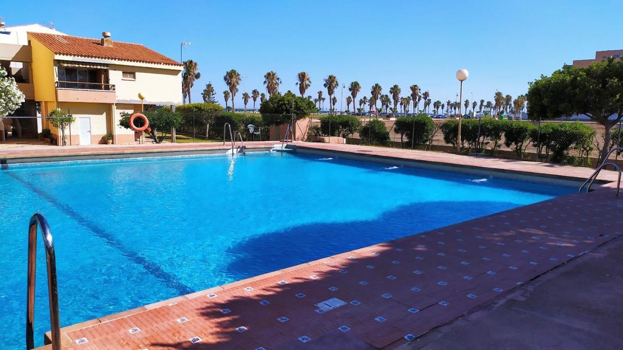 Coqueto Apartamento Con Terraza En La Playa Roquetas de Mar Luaran gambar