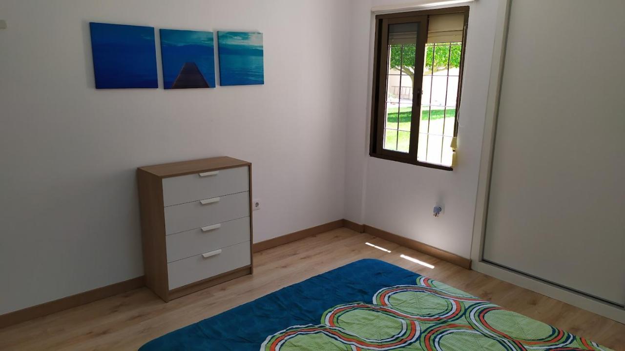 Coqueto Apartamento Con Terraza En La Playa Roquetas de Mar Luaran gambar